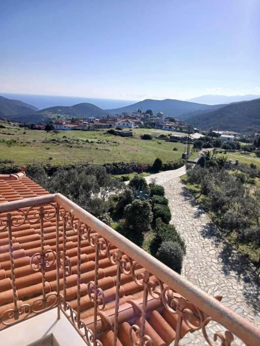 Villa Παραθαλασσιο Σπιτι Στην Εξοχη Tsakei Esterno foto