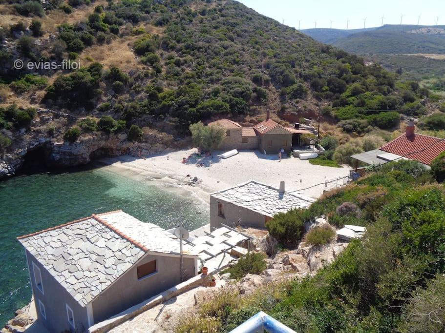 Villa Παραθαλασσιο Σπιτι Στην Εξοχη Tsakei Esterno foto