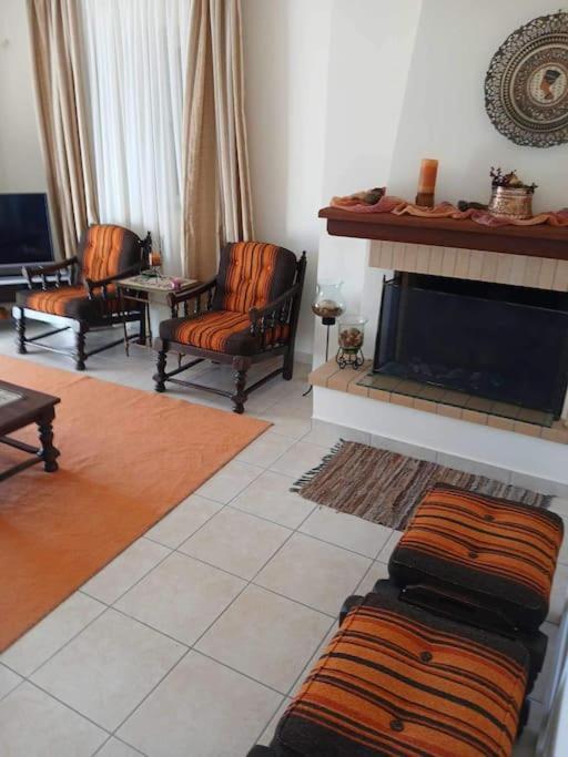 Villa Παραθαλασσιο Σπιτι Στην Εξοχη Tsakei Esterno foto