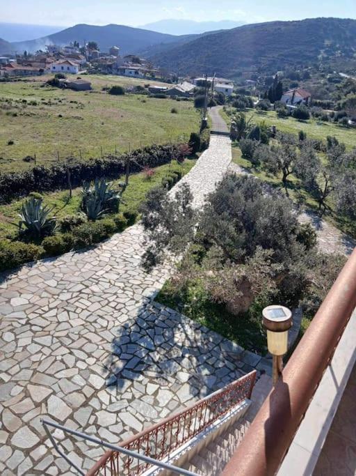 Villa Παραθαλασσιο Σπιτι Στην Εξοχη Tsakei Esterno foto