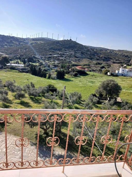 Villa Παραθαλασσιο Σπιτι Στην Εξοχη Tsakei Esterno foto