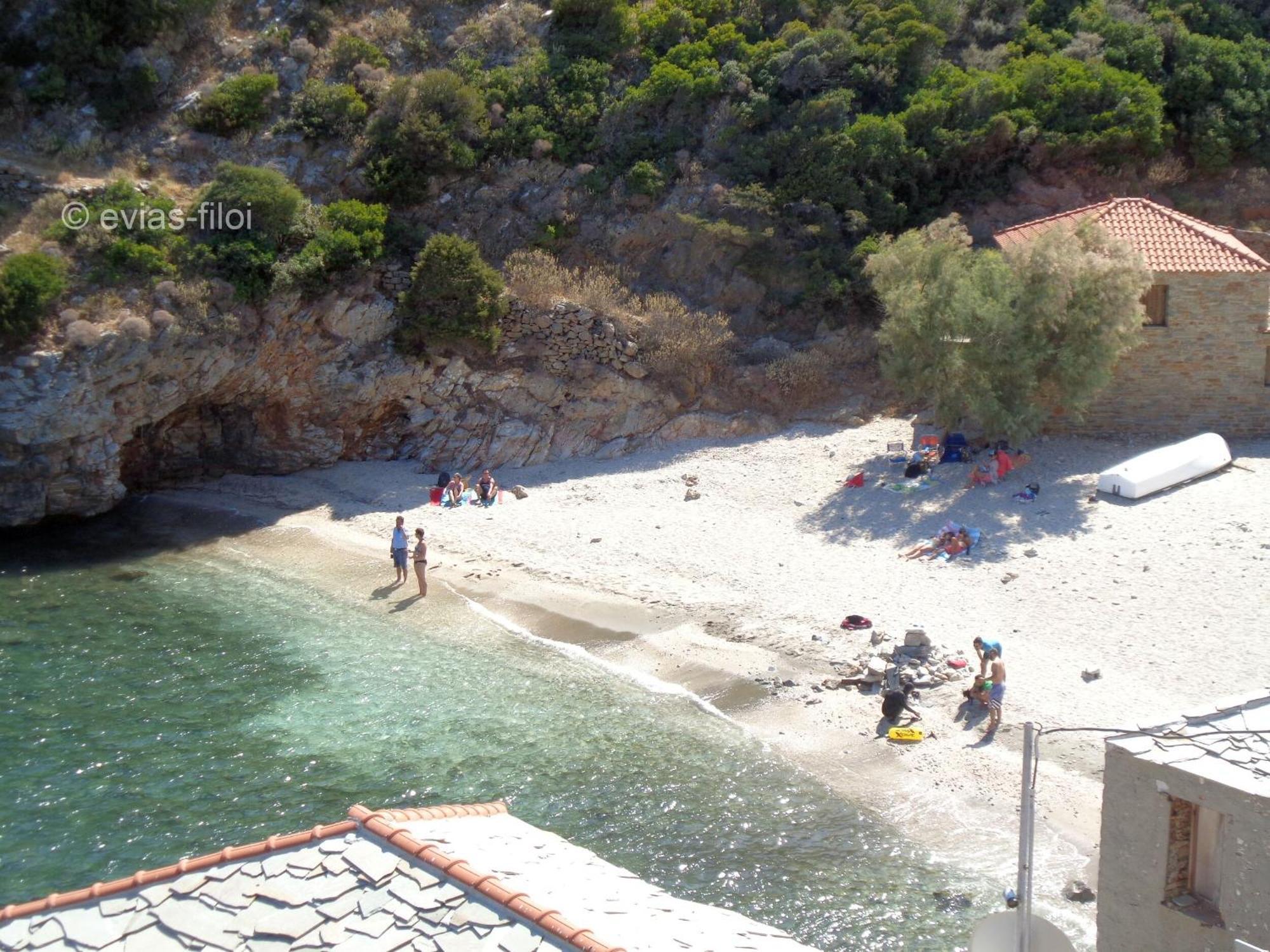 Villa Παραθαλασσιο Σπιτι Στην Εξοχη Tsakei Esterno foto